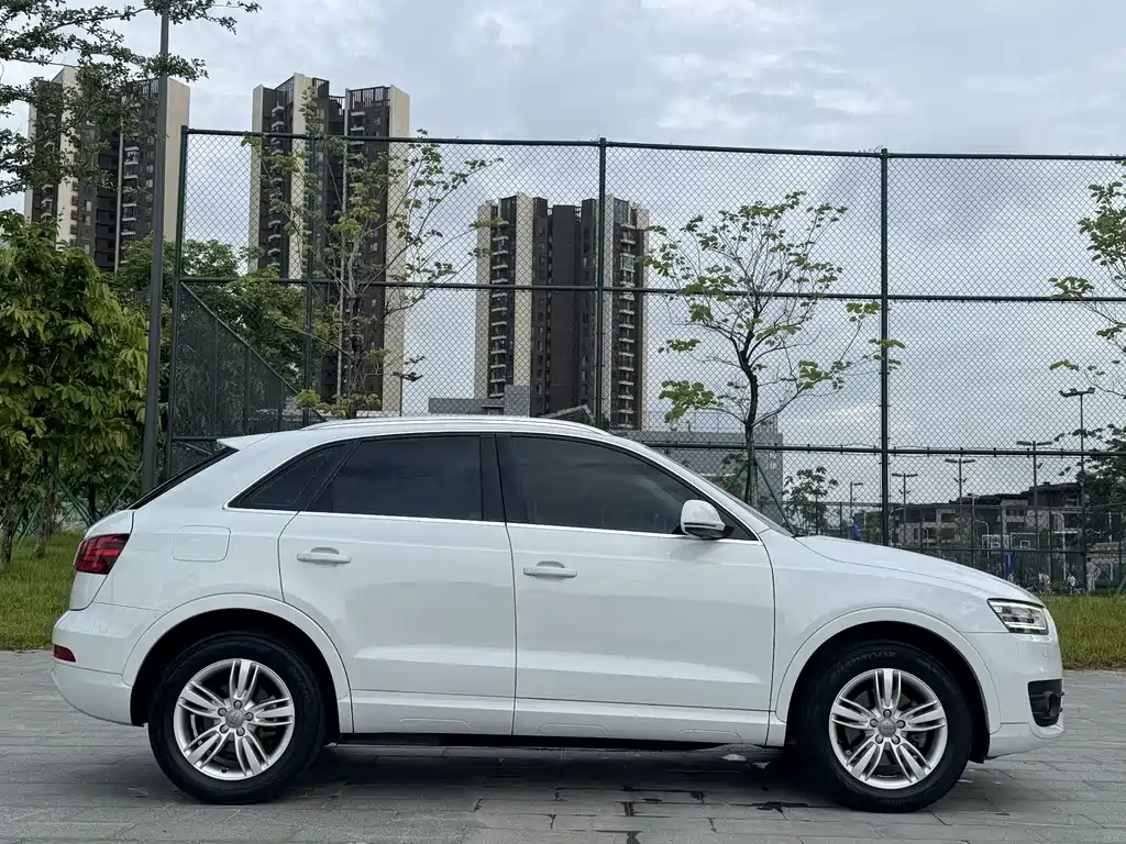 Audi Q3 2013 35 TFSI quattro Tech Line