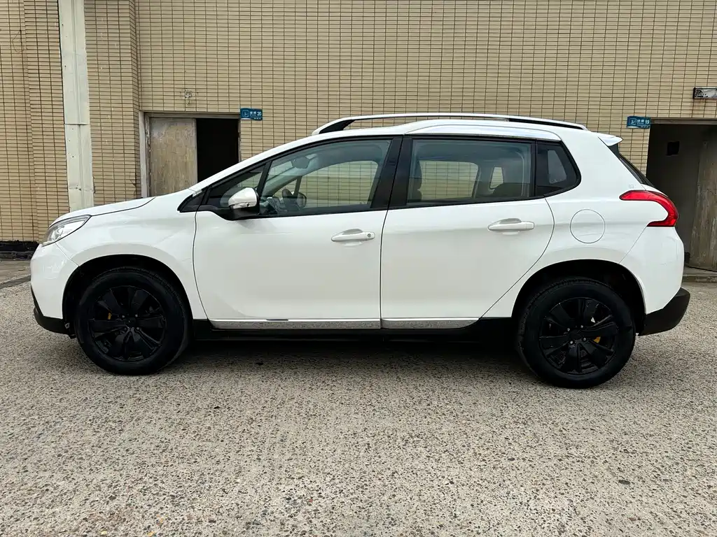 Peugeot 2008 2014 model 1.6L manual Fashion Edition