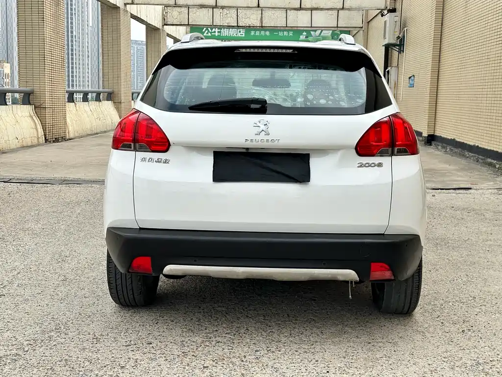 Peugeot 2008 2014 model 1.6L manual Fashion Edition