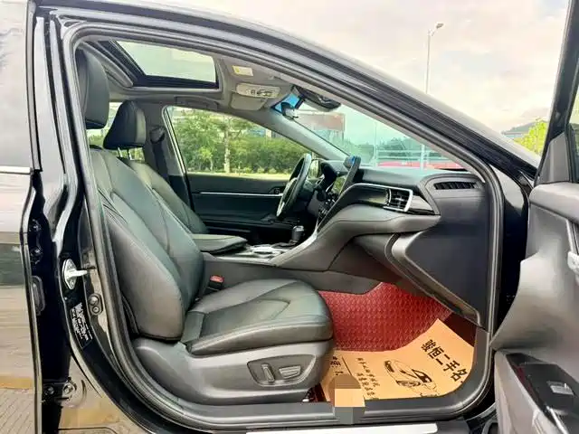Camry 2023 2.0G Luxury Edition