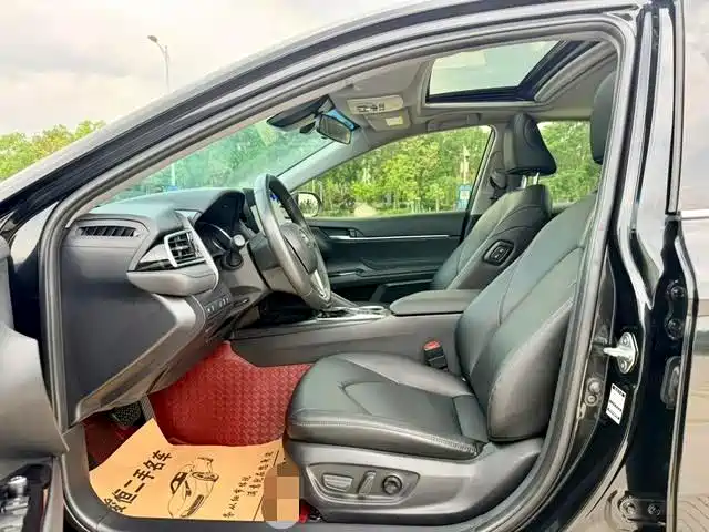 Camry 2023 2.0G Luxury Edition