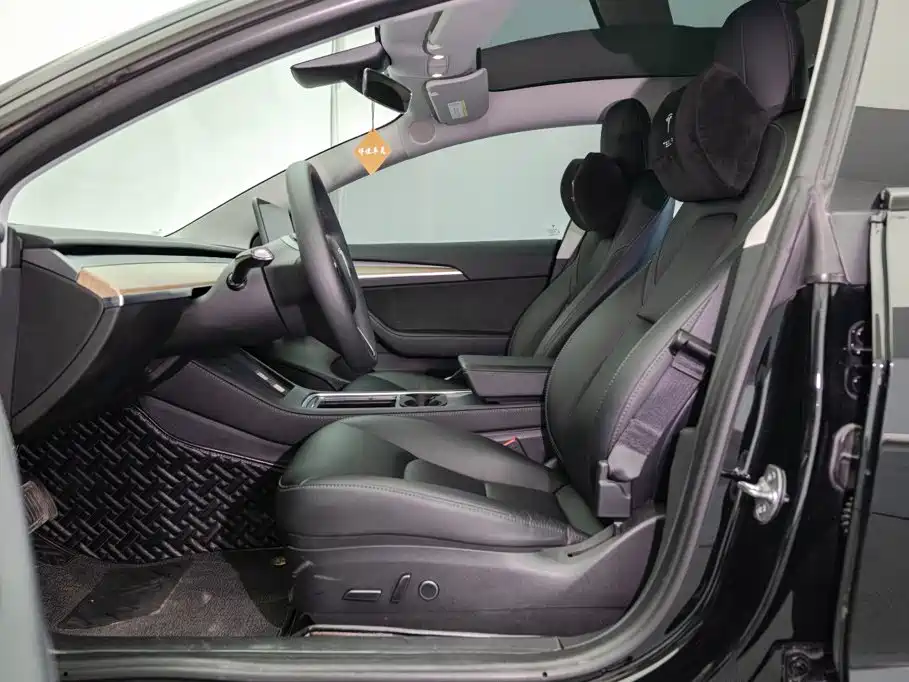 Model 3 Rear-Wheel Drive 2022