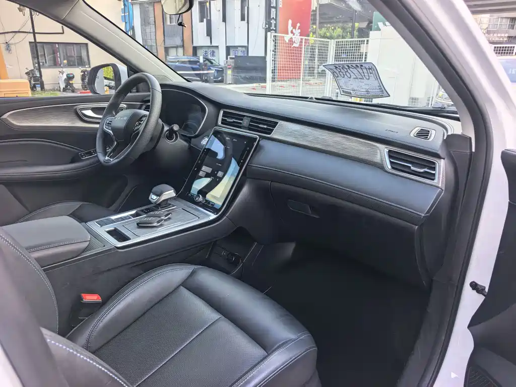 Roewe RX5 2023 Plus 330TGI Automatic Leading Tide Smart Enjoyment Edition