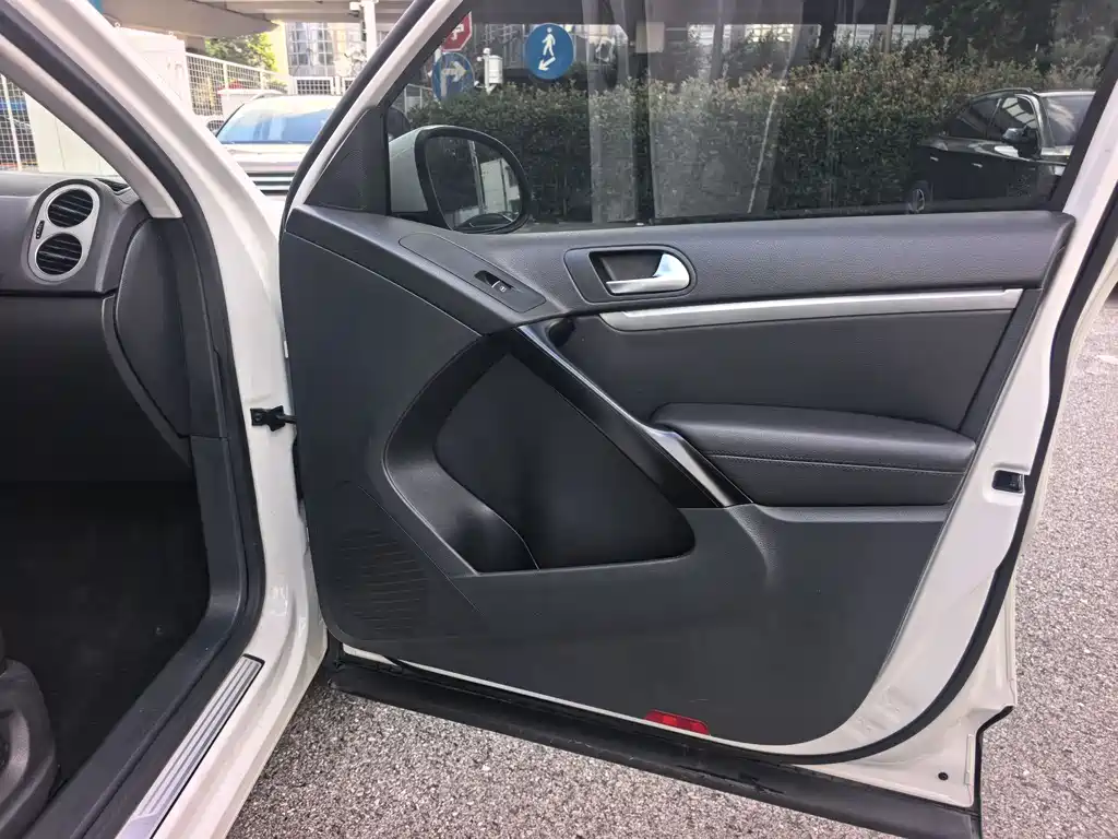 Touguan 2013 1.8TSI Automatic Two-wheel Drive Luxury Edition