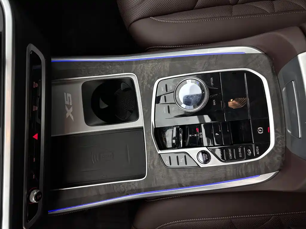 BMW X5 2023 xDrive 30Li M Sport Night Package尊享型