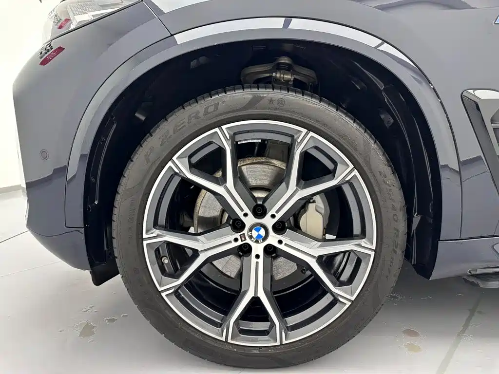 BMW X5 2023 xDrive 30Li M Sport Night Package尊享型