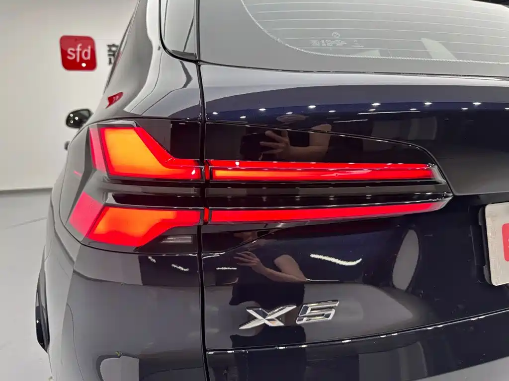 BMW X5 2023 xDrive 30Li M Sport Night Package尊享型