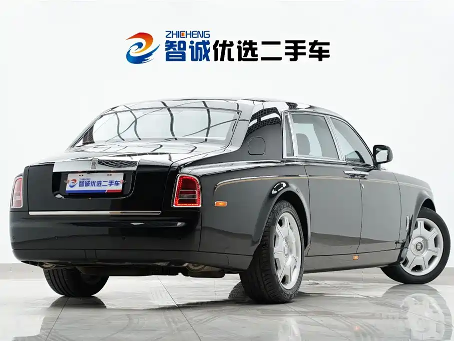 Phantom 2013 Edition 6.7L Extended Wheelbase