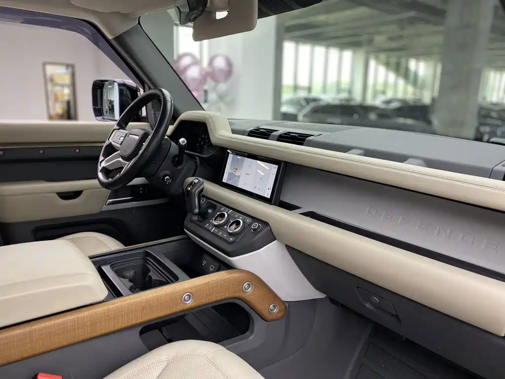Land Rover Defender 2020 110 P400 HSE