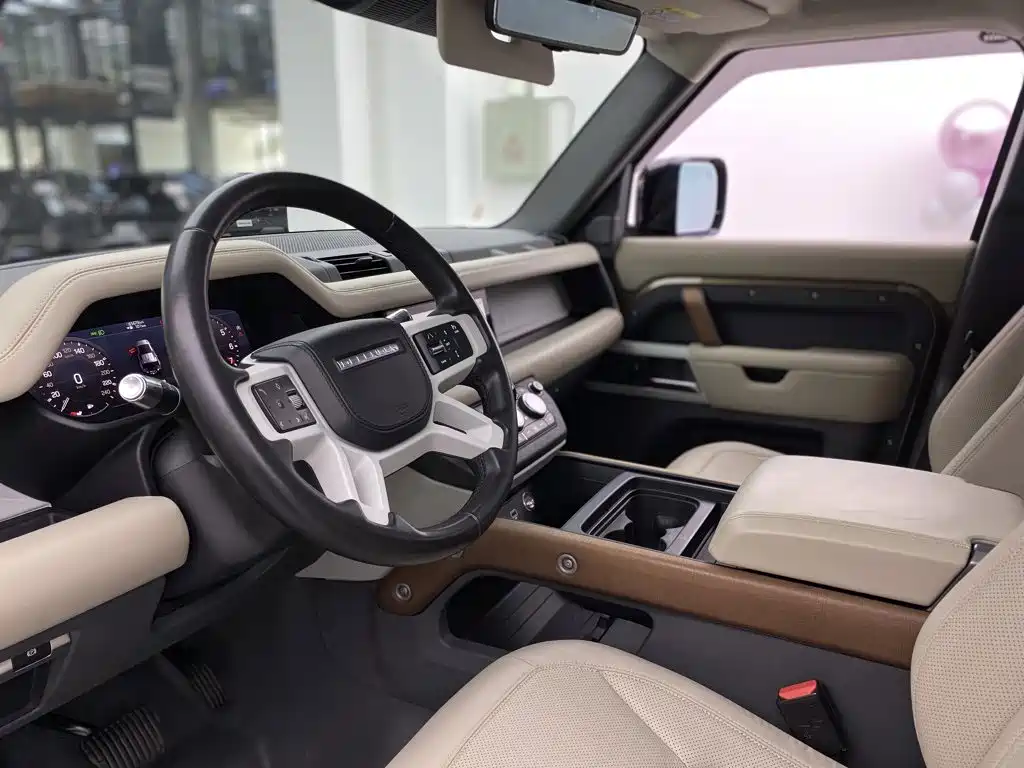 Land Rover Defender 2020 110 P400 HSE