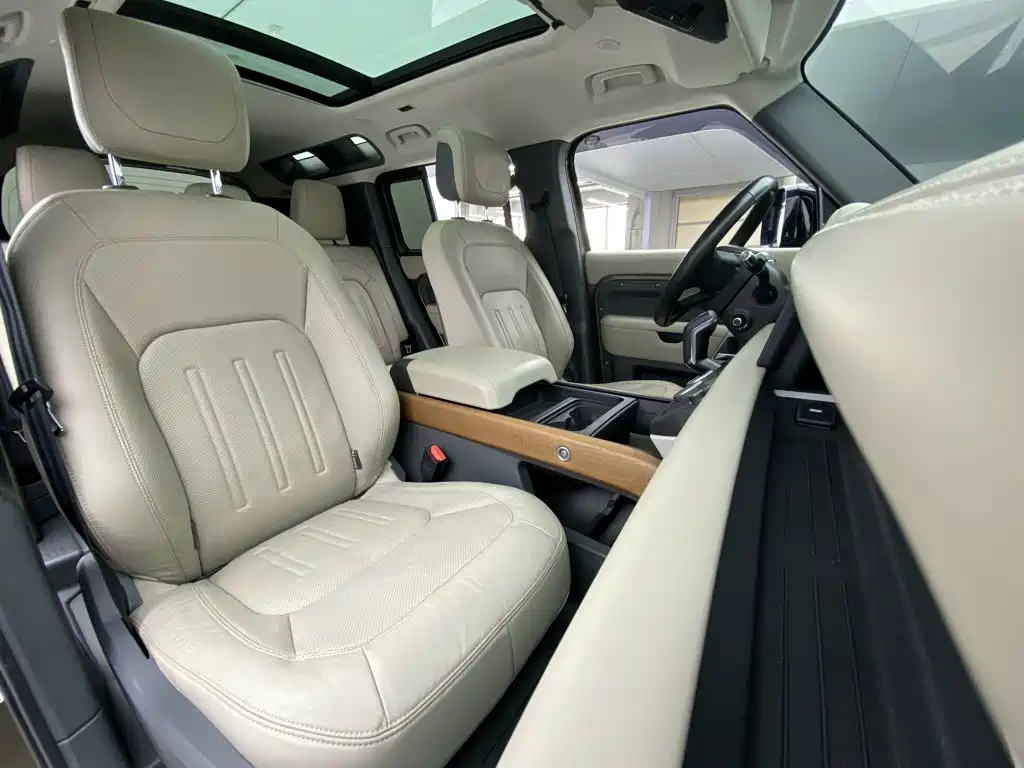 Land Rover Defender 2020 110 P400 HSE