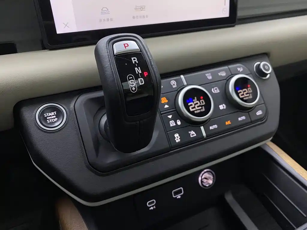Land Rover Defender 2020 110 P400 HSE