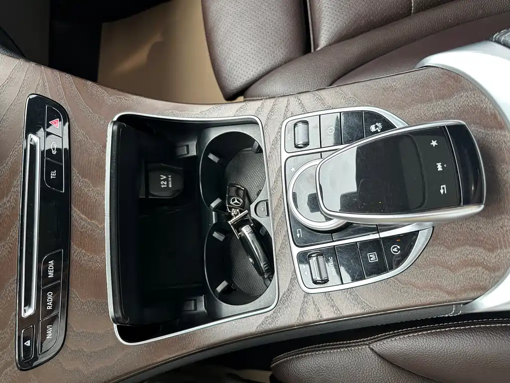 Mercedes-Benz GLC 2019 GLC 300 L 4MATIC Dynamic Edition