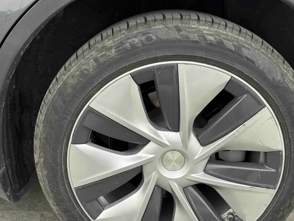 Model Y 2021 Long Range All-Wheel Drive Edition 3D7