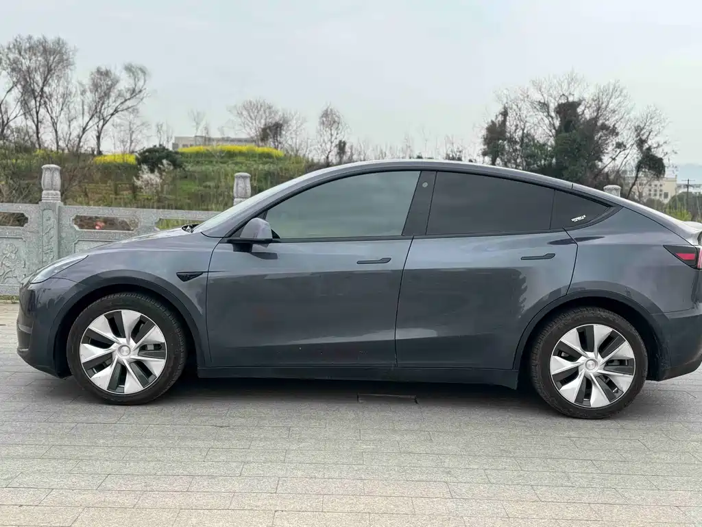 Model Y 2021 Long Range All-Wheel Drive Edition 3D7
