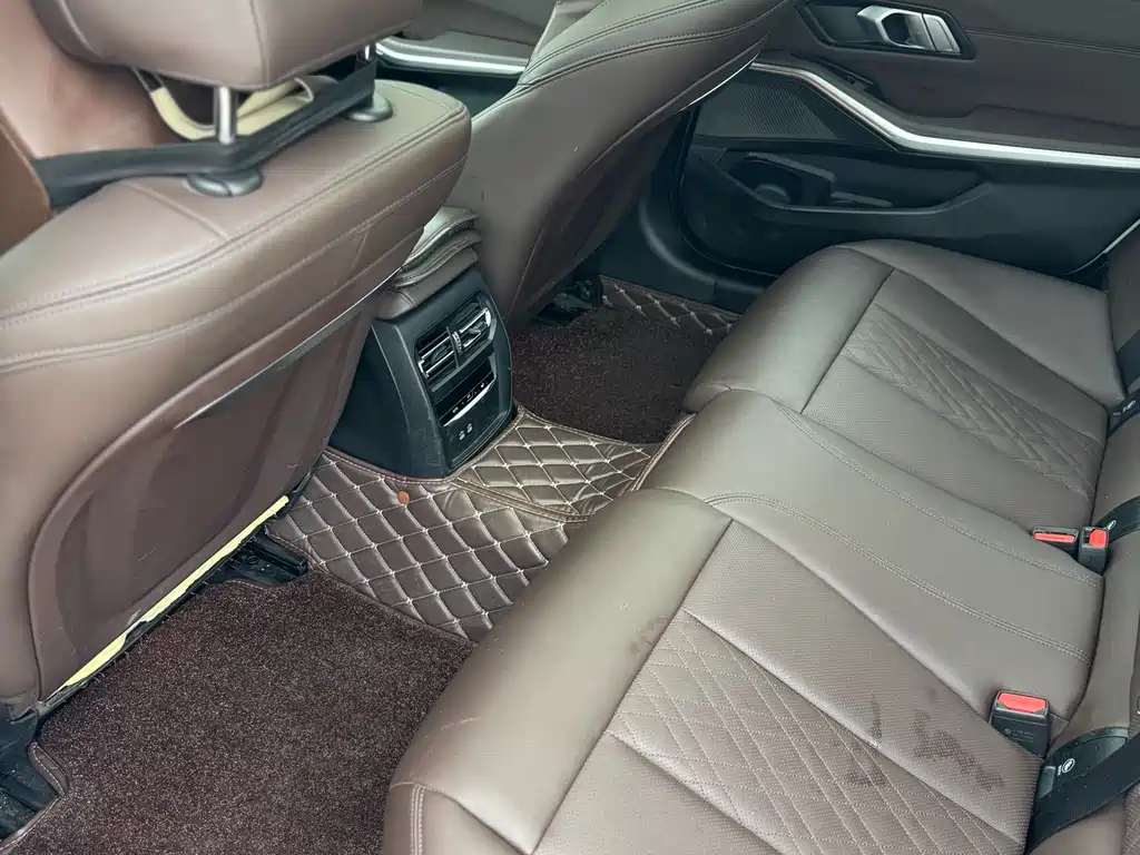 BMW i3 2022 eDrive 35 L
