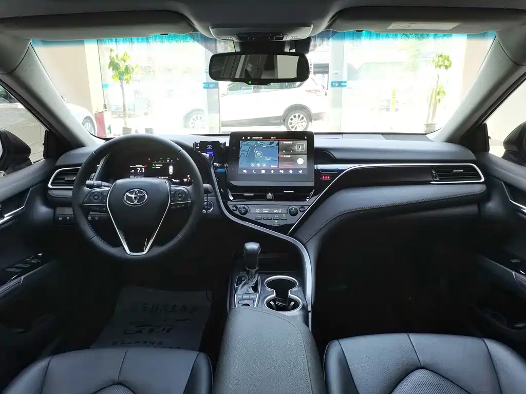 Camry 2021 2.5G Luxury Edition