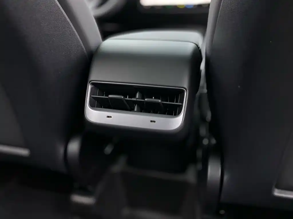 Model Y 2022 Rear-Wheel Drive Edition