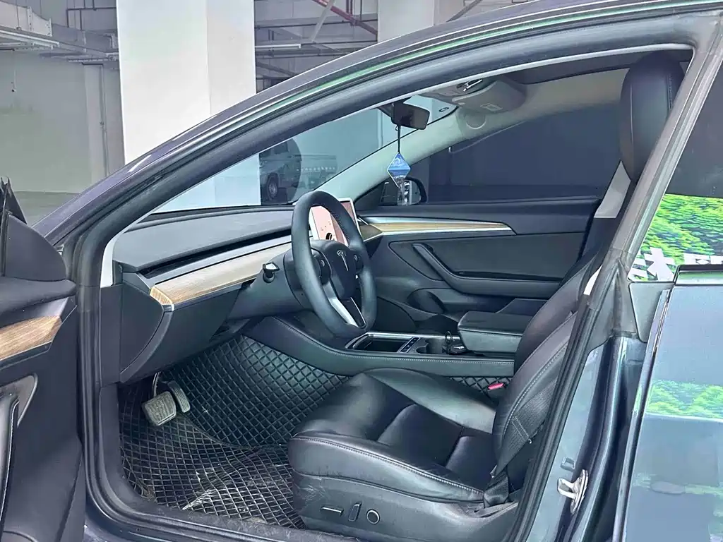 Model 3 Rear-Wheel Drive 2022
