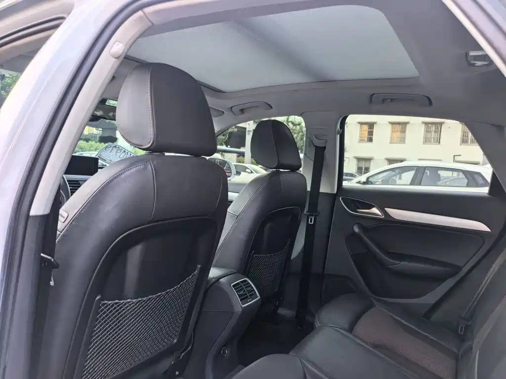 Audi Q3 2018 30th Anniversary Edition 35 TFSI Sport Line