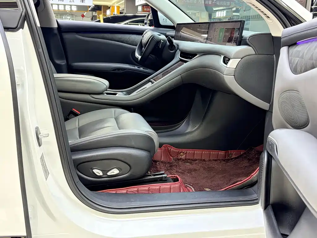 IM LS6 2023 Max Standard Edition