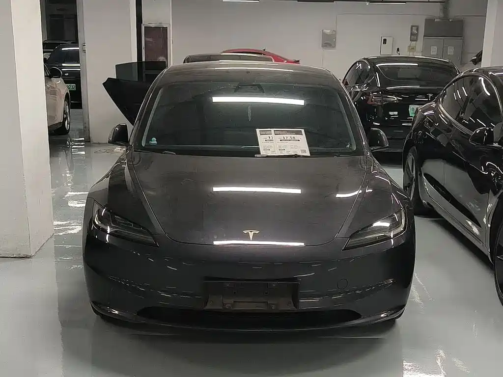 Model 3 Rear-Wheel Drive 2023