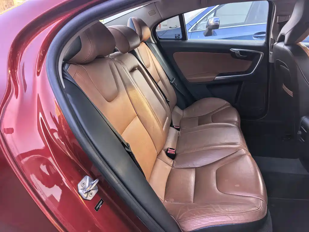 Volvo S60 2015 S60L 2.0T Smart Distance Edition