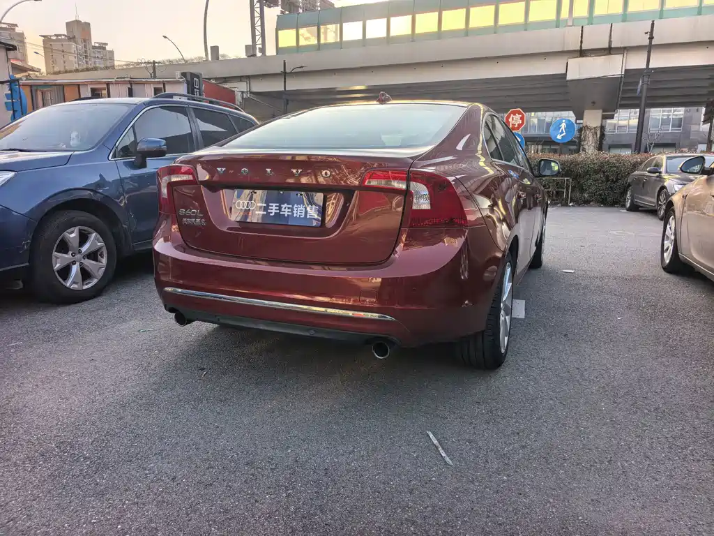 Volvo S60 2015 S60L 2.0T Smart Distance Edition