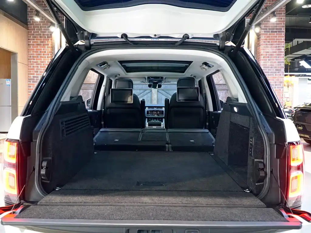 Range Rover 2019 3.0 SC V6 Long Wheelbase Edition