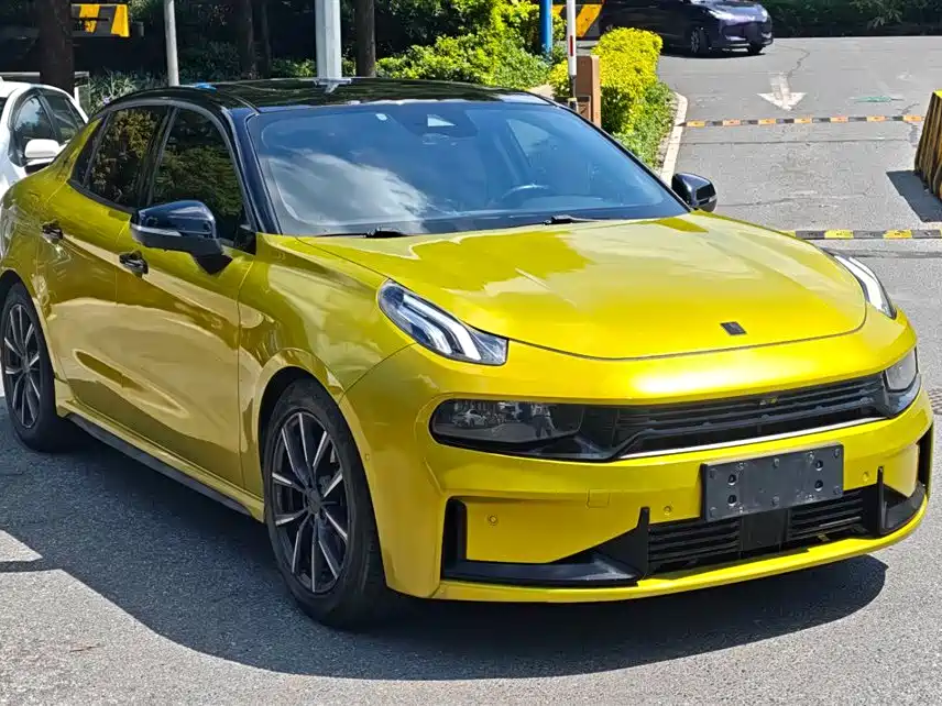 Lynk & Co 03 2019 03+ 2.0TD Automatic Yufeng Edition