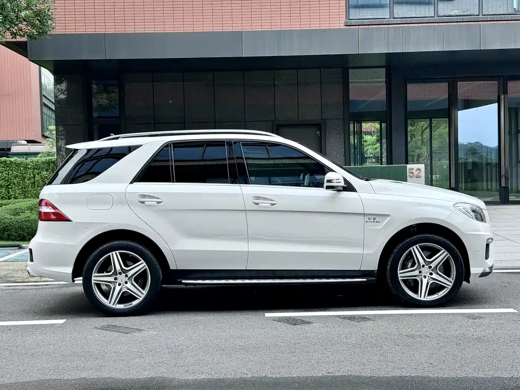 Mercedes-Benz M-Class AMG 2012 Model AMG ML 63