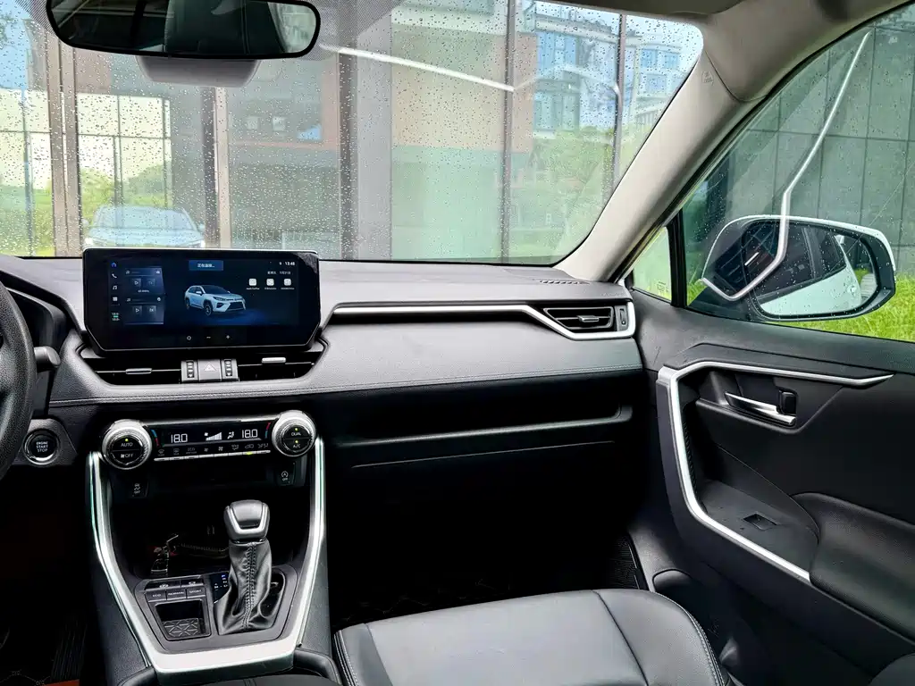 Velaranda 2023 2.0L CVT Two-Wheel Drive Luxury PLUS Edition