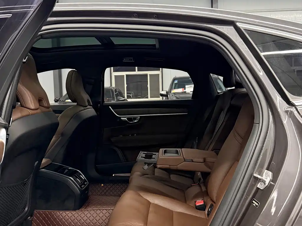 Volvo S90 2021 B5 Smart Luxury Edition