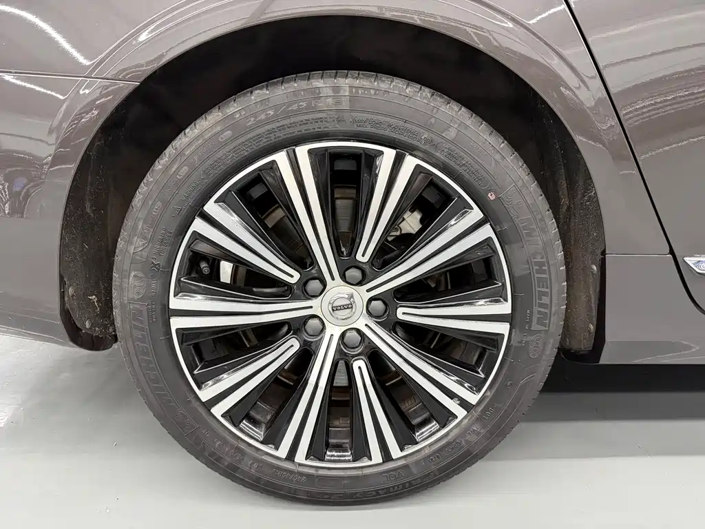 Volvo S90 2021 B5 Smart Luxury Edition