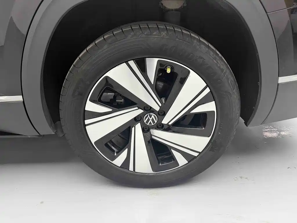 Tayron 2023 380TSI 4x4 Premium Luxury Edition