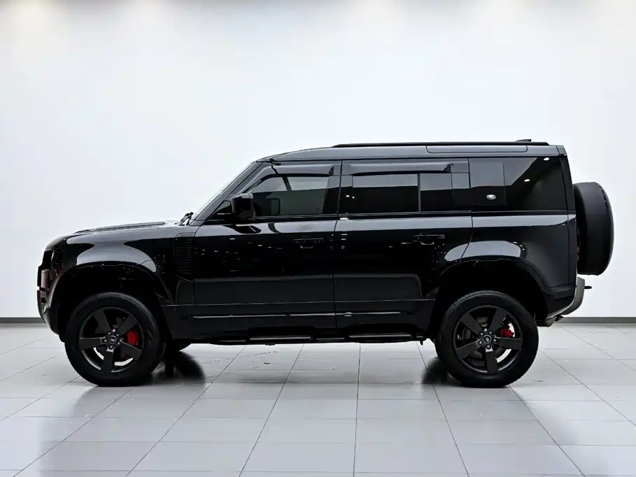 Land Rover Defender 2024 110 3.0T P400 X-DYNAMIC HSE