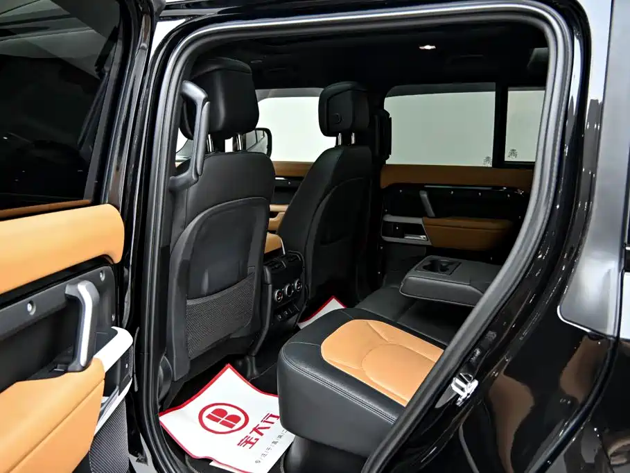 Land Rover Defender 2024 110 3.0T P400 X-DYNAMIC HSE