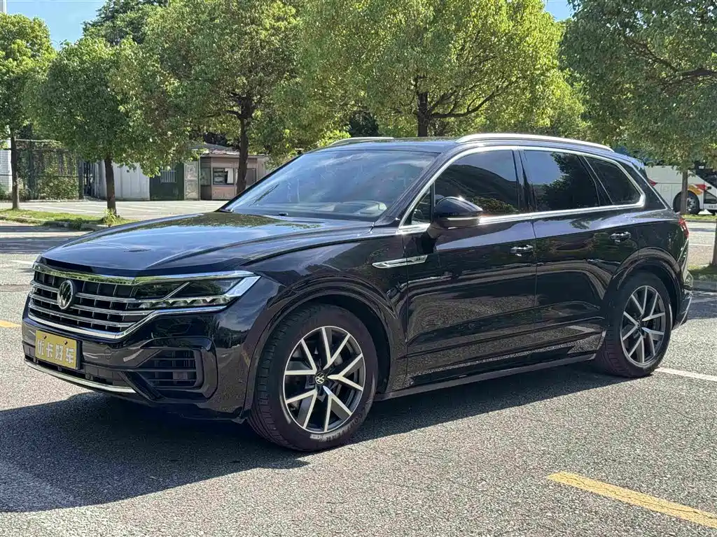 Touareg 2021 3.0 TSI Rishang Edition Classic Sport Package