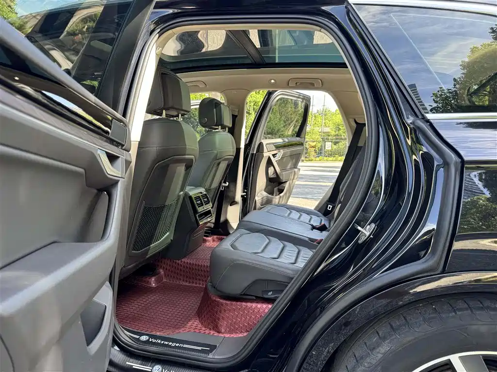 Touareg 2021 3.0 TSI Rishang Edition Classic Sport Package