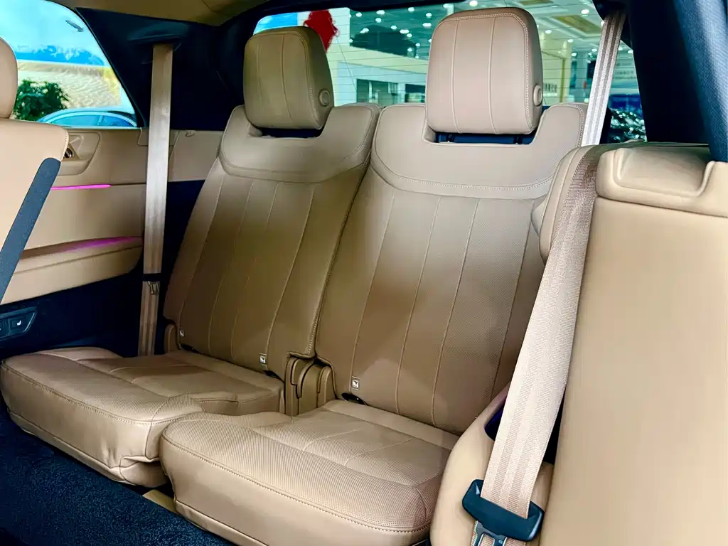 Range Rover 2024 Edition 3.0 L6 400PS Grand Extended 7-seater