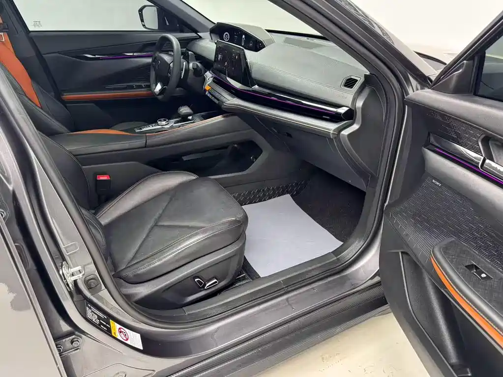 Changan UNI-V 2022 Model 1.5T Prestige Edition