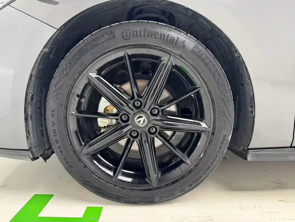 Changan UNI-V 2022 Model 1.5T Prestige Edition