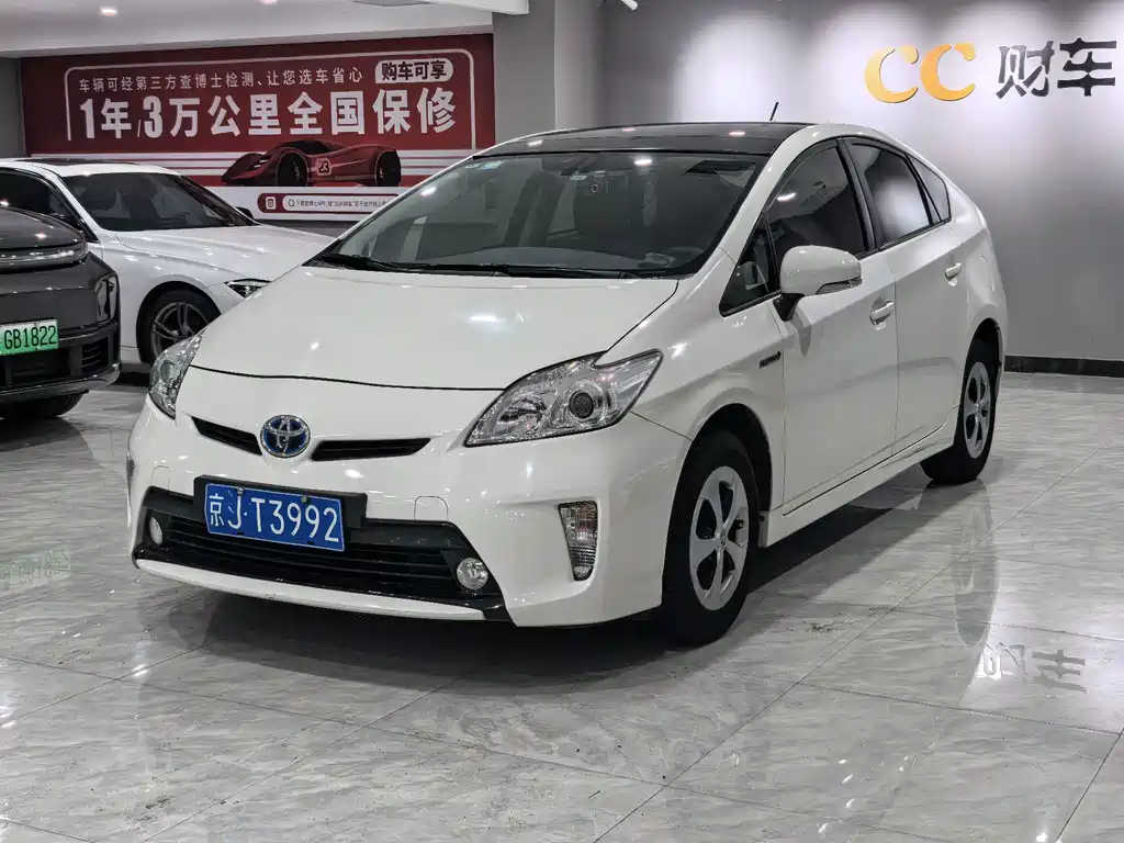 Prius 2012 model Luxury Advanced Edition