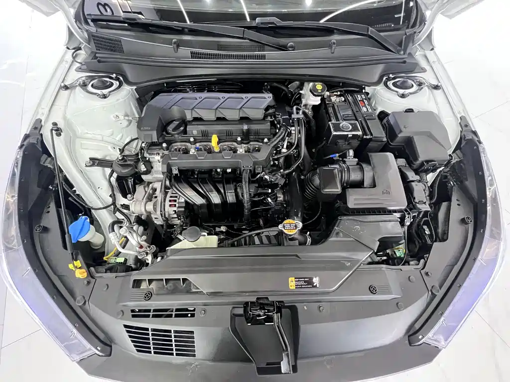 Elantra 2022 1.5L CVT LUX Prestige Edition