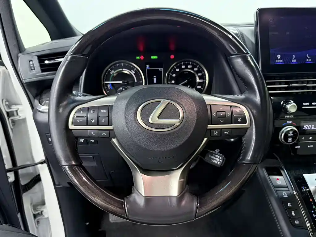 Lexus LM 2020 300h Four-Seater Imperial Edition