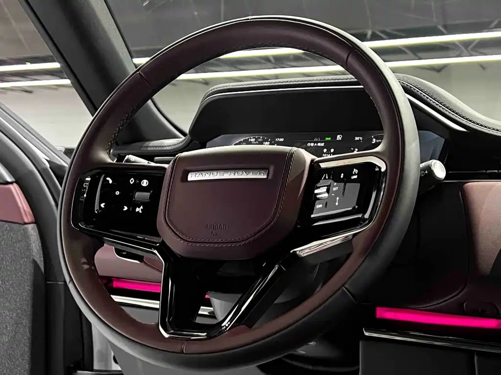 Range Rover Sport 2025 model 400PS Dynamic SE
