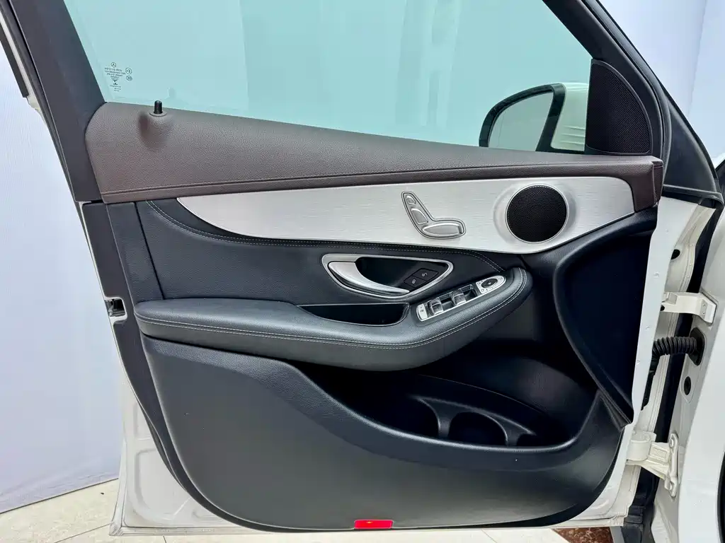 Mercedes-Benz GLC 2018 GLC 200 4MATIC