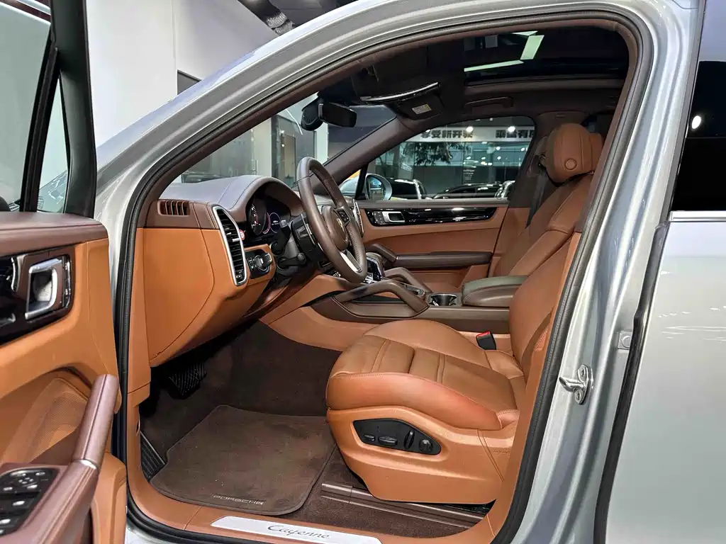 Cayenne 2022 Platinum Edition 3.0T