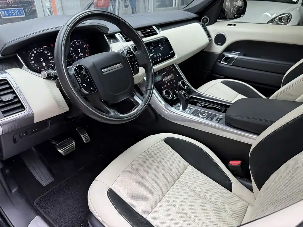 Range Rover Sport 2020 3.0 L6 SE