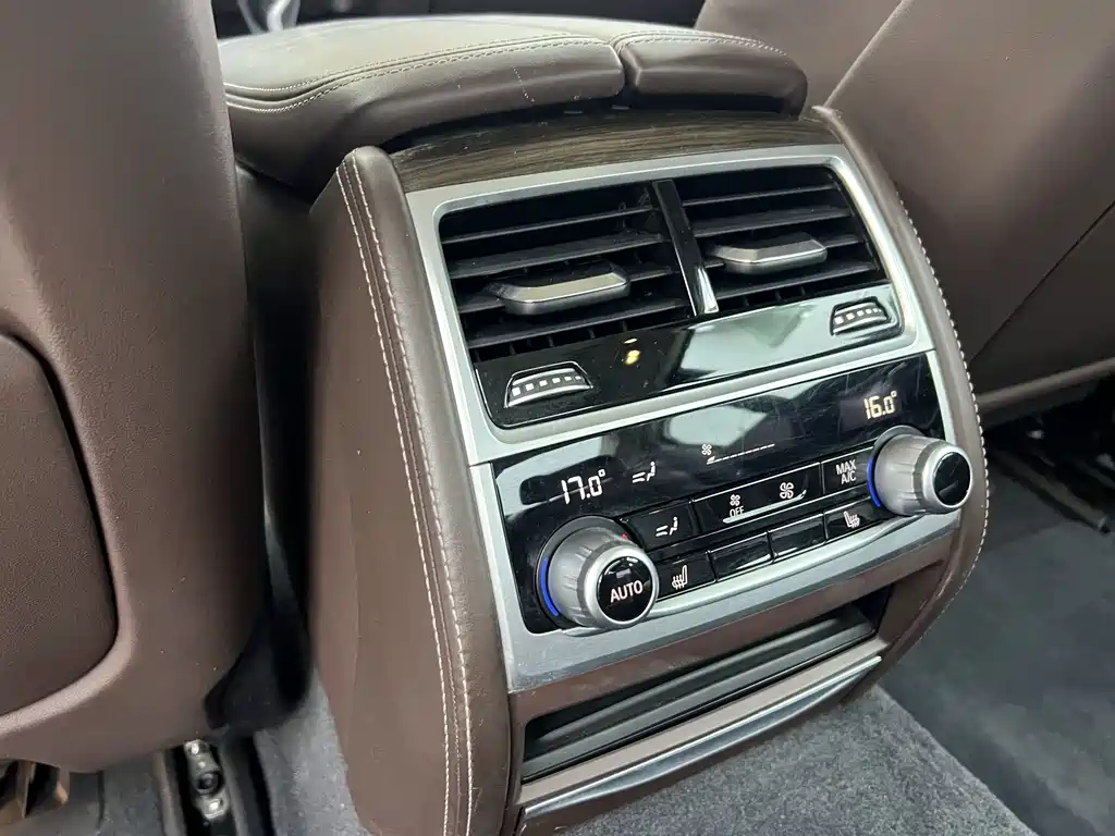 BMW 7 Series 2019 730Li Luxury Package